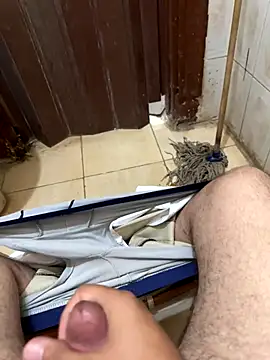 Snapshot of Dedoow chatting on 09-12-25, 01:33 Dedoow online show from 09-12-25, 01:33