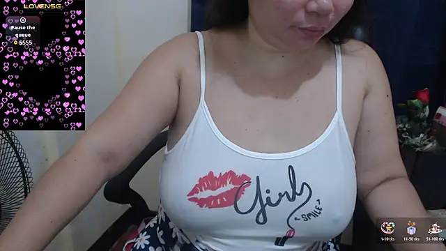 Snapshot of Alliayah_Hollyx chatting on 01-08-26, 06:19 Alliayah Hollyx online show from 01-08-26, 06:19