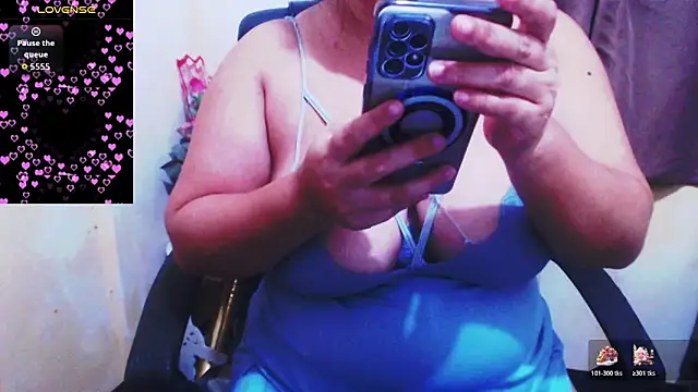 Snapshot of Alliayah_Hollyx chatting on 11-11-25, 08:14 Alliayah Hollyx online show from 11-11-25, 08:14