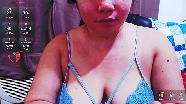 Snapshot of Alliayah_Hollyx chatting on 03-18-25, 01:34 Alliayah Hollyx online show from 03-18-25, 01:34