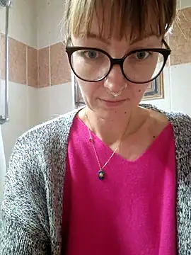 MissMialicious online show from 02-09-25, 07:48