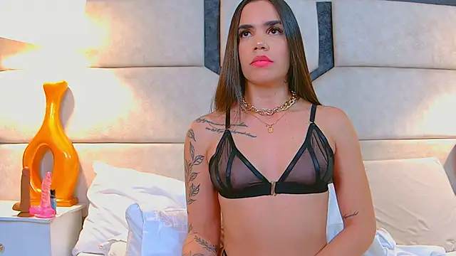April Cutee online show from 02-26-25, 11:41