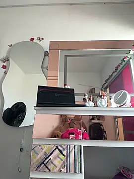 jailyncam  online show from 12-15-25, 02:45