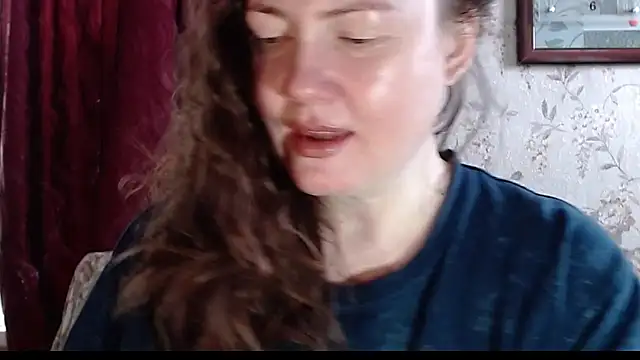 Snapshot of EmilyDoth chatting on 03-16-26, 04:42 EmilyDoth online show from 03-16-26, 04:42