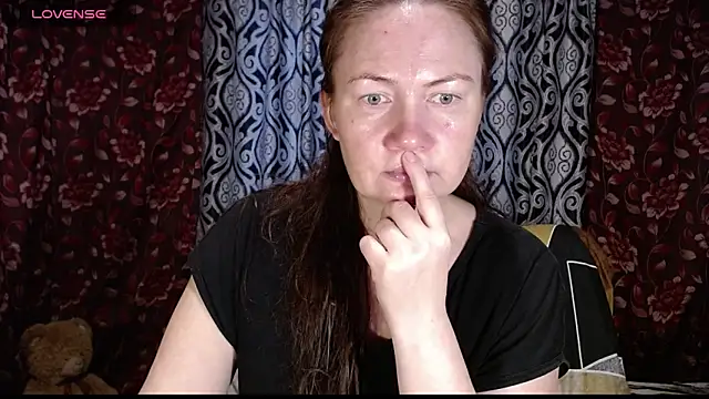 EmilyDoth online show from 09-13-25, 05:07