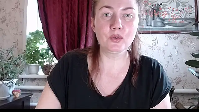 EmilyDoth online show from 05-03-26, 10:53