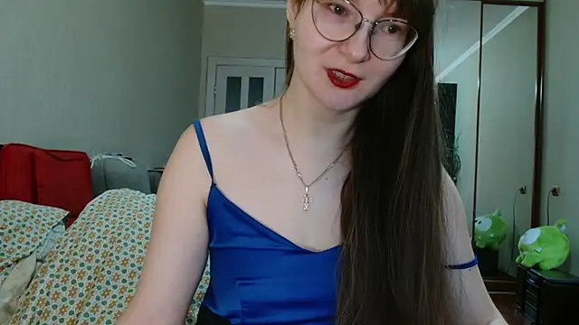 KiraGoldens online show from 04-14-26, 06:18