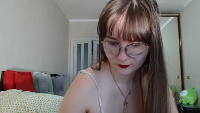 KiraGoldens online show from 04-13-26, 06:28