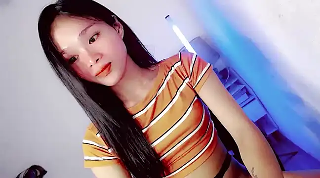 amomentoflust69 online show from 01-18-25, 05:20