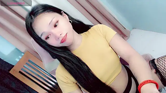 amomentoflust69 online show from 05-22-26, 11:30