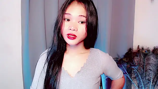 amomentoflust69 online show from 02-12-26, 05:07