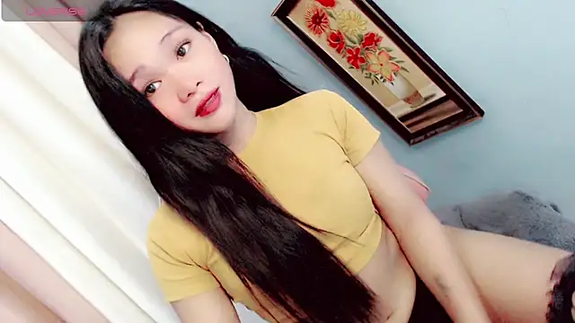 amomentoflust69 online show from 05-28-26, 10:43