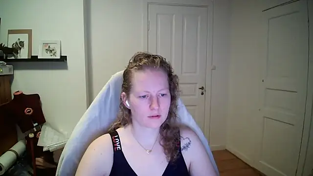 Girlnina-1995 online show from 03-03-26, 07:59