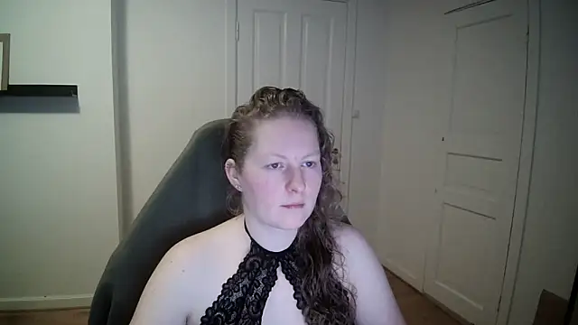 Snapshot of Girlnina-1995 chatting on 02-25-25, 09:42 Girlnina-1995 online show from 02-25-25, 09:42