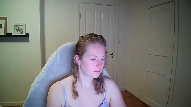 Girlnina-1995 online show from 12-01-25, 09:43