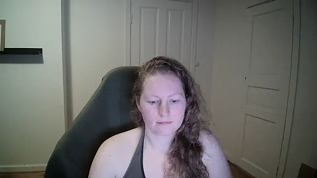 Snapshot of Girlnina-1995 chatting on 03-03-25, 03:43 Girlnina-1995 online show from 03-03-25, 03:43