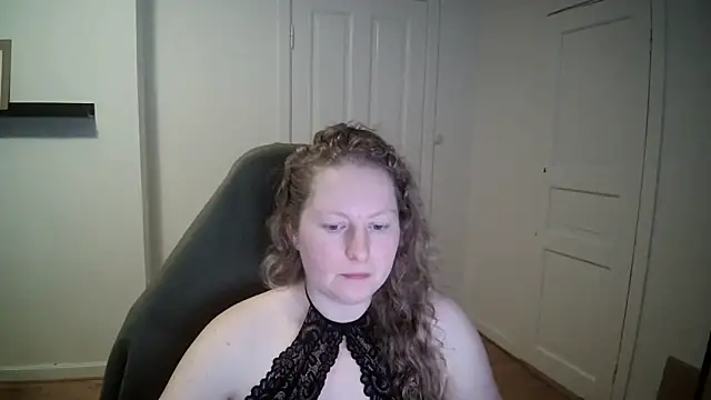 Snapshot of Girlnina-1995 chatting on 02-25-25, 12:49 Girlnina-1995 online show from 02-25-25, 12:49