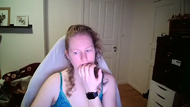 Girlnina-1995 online show from 02-02-26, 07:29