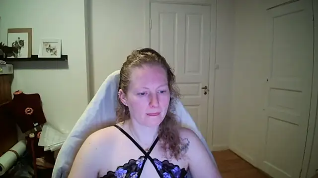 Girlnina-1995 online show from 03-02-26, 07:26