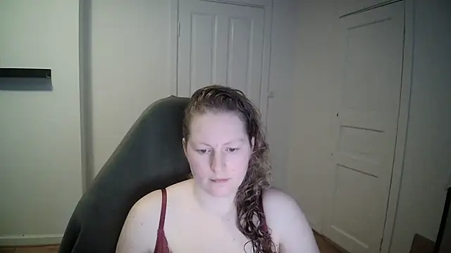 Snapshot of Girlnina-1995 chatting on 02-17-25, 11:55 Girlnina-1995 online show from 02-17-25, 11:55