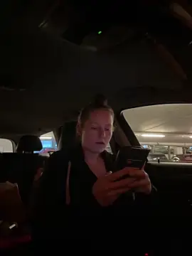 Girlnina-1995 online show from 12-17-25, 02:11