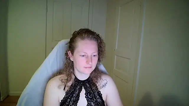 Girlnina-1995 online show from 03-25-26, 08:14