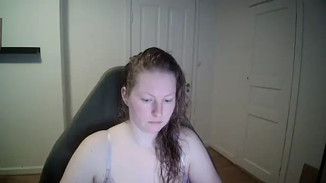 Snapshot of Girlnina-1995 chatting on 02-27-25, 09:40 Girlnina-1995 online show from 02-27-25, 09:40
