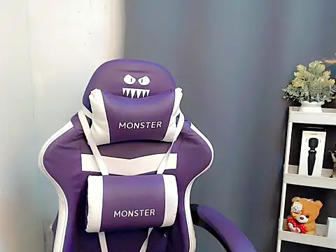 afilipinainLA online show from 09-26-25, 08:43