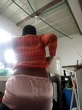 Bigassmommy x online show from 03-19-26, 01:44