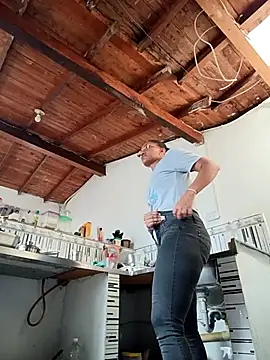 Bigassmommy x online show from 11-12-25, 04:33