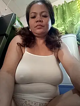 Snapshot of hotbabes163 chatting on 03-23-26, 11:04 hotbabes163 online show from 03-23-26, 11:04