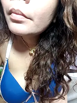 Snapshot of hotbabes163 chatting on 03-20-26, 05:19 hotbabes163 online show from 03-20-26, 05:19