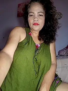 Snapshot of hotbabes163 chatting on 12-02-25, 06:15 hotbabes163 online show from 12-02-25, 06:15