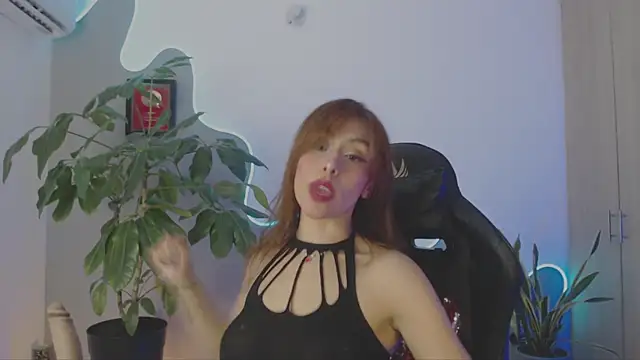 Snapshot of LauPolett chatting on 03-29-26, 02:46 LauPolett online show from 03-29-26, 02:46