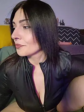 AryaSummersReal online show from 05-03-26, 08:19