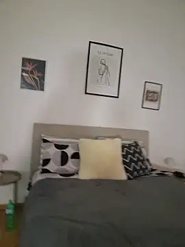 AryaSummersReal online show from 11-08-25, 08:51