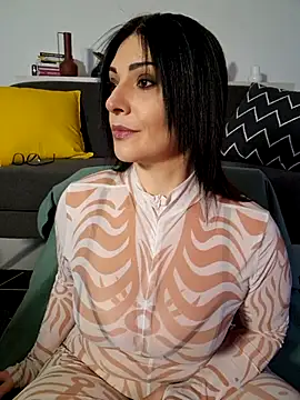 Snapshot of AryaSummersReal chatting on 04-07-26, 07:32 AryaSummersReal online show from 04-07-26, 07:32