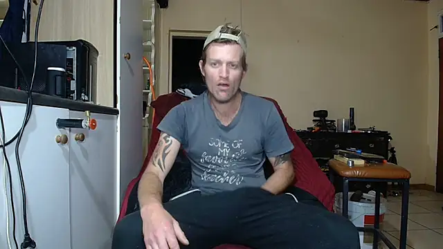 Snapshot of the-billy-blue chatting on 06-08-26, 01:28 the-billy-blue online show from 06-08-26, 01:28