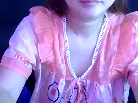 Bee 2k online show from 09-19-25, 04:38