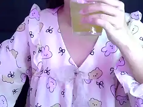 Bee 2k online show from 10-05-25, 04:25