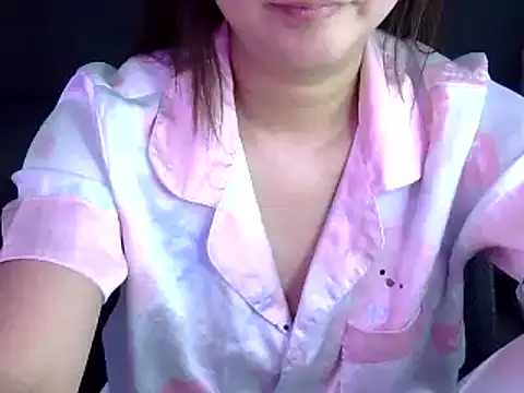 Bee 2k online show from 10-16-25, 04:54