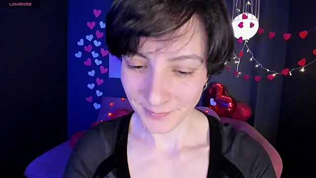 Snapshot of LorenDaze chatting on 02-14-25, 02:12 LorenDaze online show from 02-14-25, 02:12