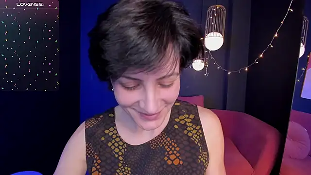 Snapshot of LorenDaze chatting on 02-22-25, 02:08 LorenDaze online show from 02-22-25, 02:08