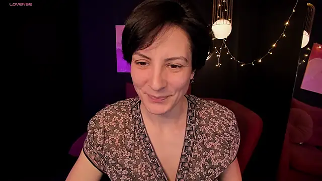 Snapshot of LorenDaze chatting on 02-08-25, 02:16 LorenDaze online show from 02-08-25, 02:16
