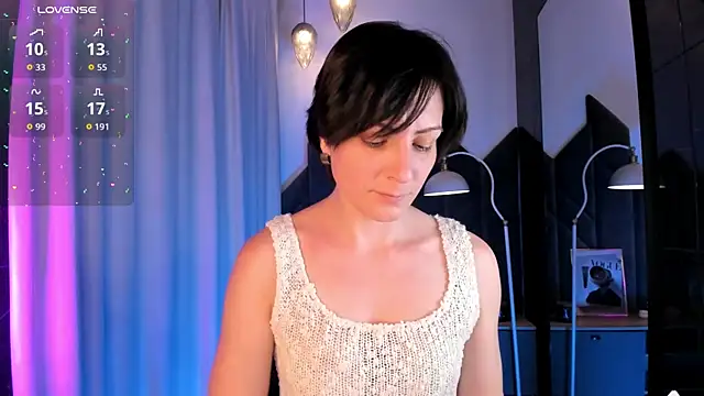 LorenDaze online show from 06-09-26, 02:18