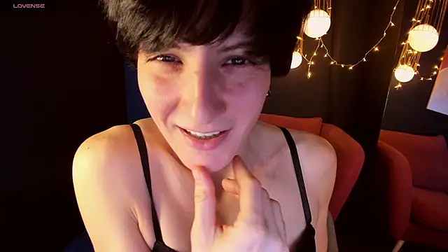 Snapshot of LorenDaze chatting on 01-15-25, 05:05 LorenDaze online show from 01-15-25, 05:05