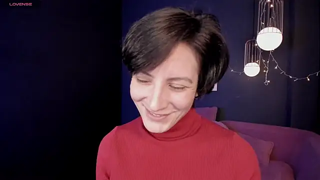 Snapshot of LorenDaze chatting on 02-19-25, 02:01 LorenDaze online show from 02-19-25, 02:01