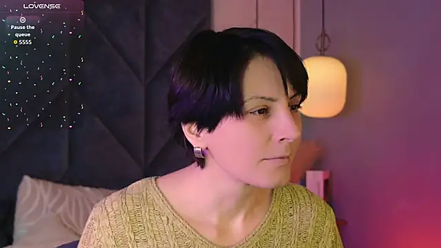 LorenDaze online show from 04-15-26, 06:08