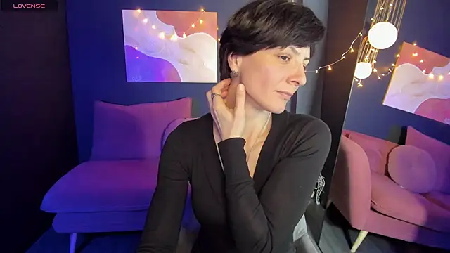 Snapshot of LorenDaze chatting on 01-17-25, 01:56 LorenDaze online show from 01-17-25, 01:56