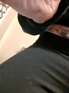 eatmeplease44 online show from 01-10-26, 11:27